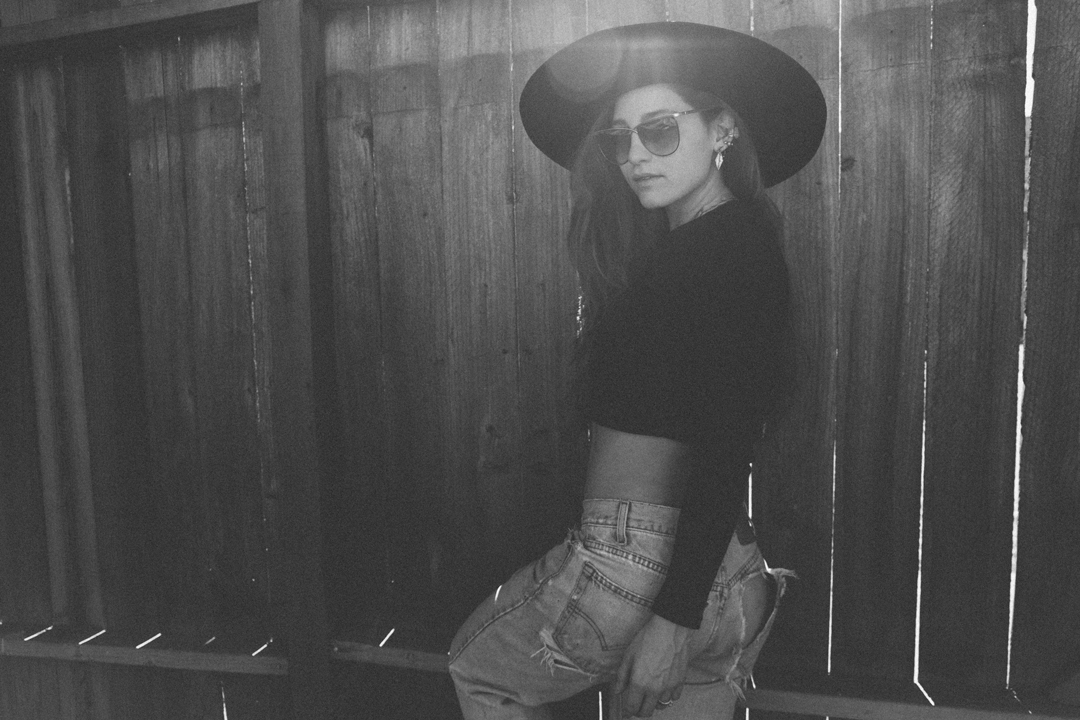 MelissaMontoyaPhotography_FashionMuse_Coloreada_DarkDenim_01_WEB